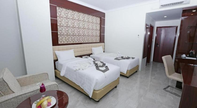 Sindoro Hotel Cilacap By Conary Exterior foto