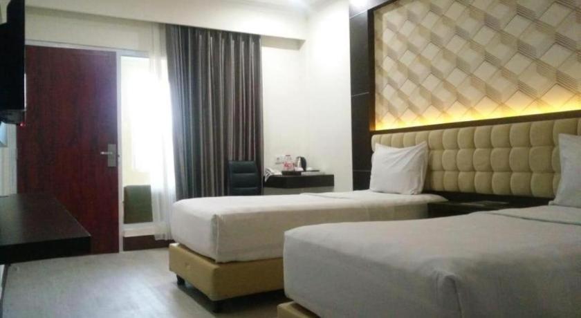Sindoro Hotel Cilacap By Conary Exterior foto