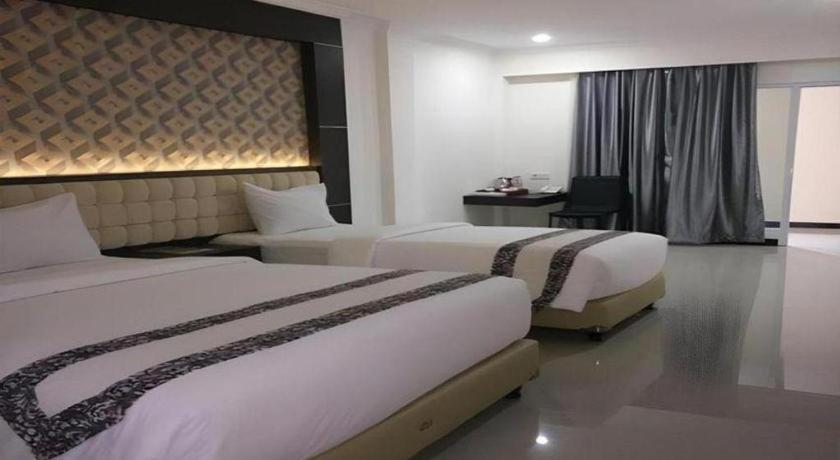 Sindoro Hotel Cilacap By Conary Exterior foto