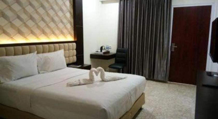 Sindoro Hotel Cilacap By Conary Exterior foto